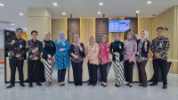 Peringati Hari Kartini, Frontliner BRI Branch Office Cut Mutiah Kenakan Pakaian Nasional