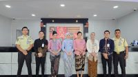 Peringati Hari Kartini, Frontliner BRI Branch Office Rawamangun Tampil Anggun Berkebaya (1)