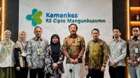 CUC dan RSCM Memperkuat Kemitraan Strategis di Bidang Oftalmologi Mempercepat Penanganan Kelainan Refraksi yang Mengakibatkan Kerugian Produktivitas Global Senilai US$411 Miliar per Tahun.jpg